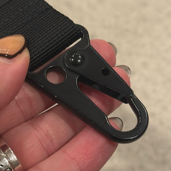 YEEZY GAP BALENCIAGA LANYARD KEYCHAIN BLACK - Picture 6 of 6